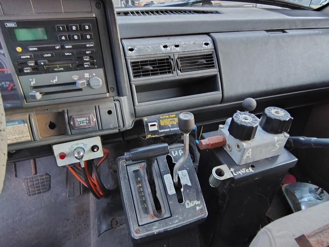 1998 GMC Top Kick C5500 - Image 22